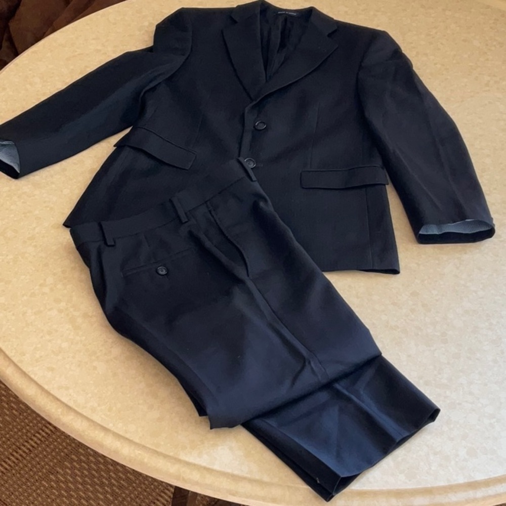 Joseph Abboud suit